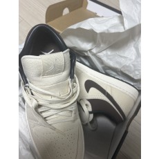 나이키 조던1 로우
